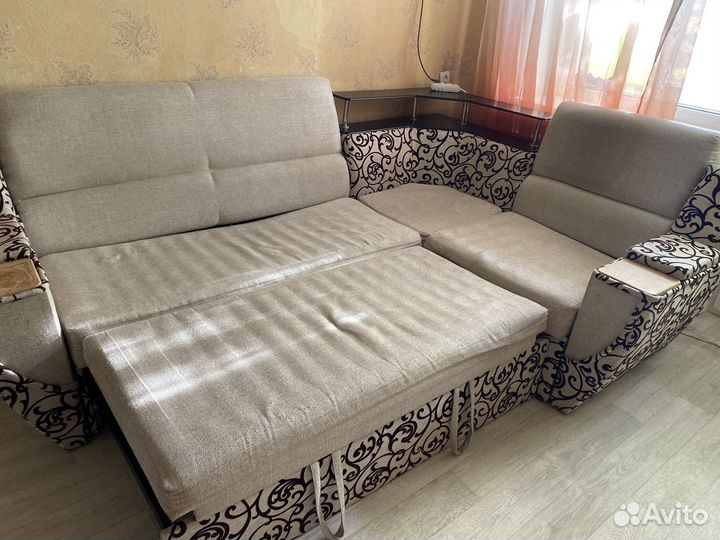 Угловой диван бу