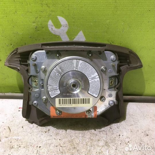 Подушка безопасности в руль Вольво C40