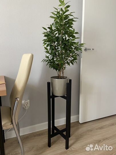 Подставка для цветов напольная