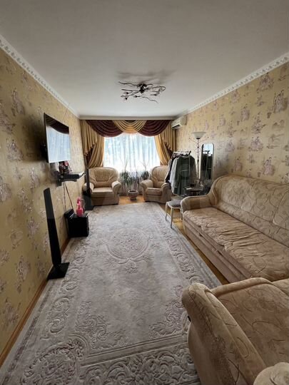 3-к. квартира, 74 м², 5/5 эт.