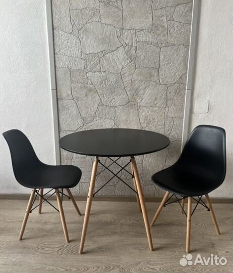 Стол и 2 стула комплект