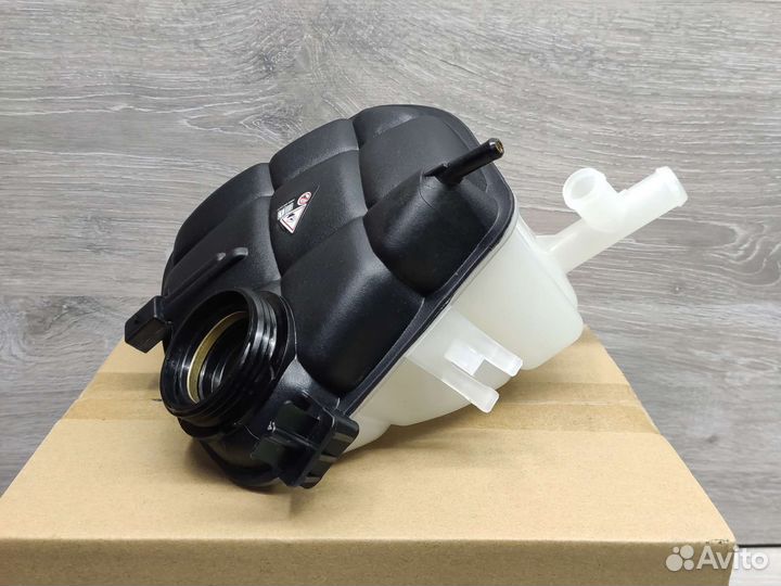 Расширительный бачок Mercedes-Benz ML 164