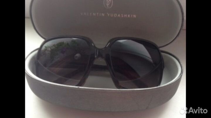 Солнцезащитные очки женские