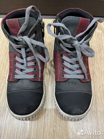 Ботинки демисезонные 32