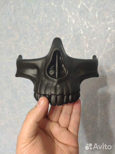 Маска-статуэтка Higgs Death Stranding