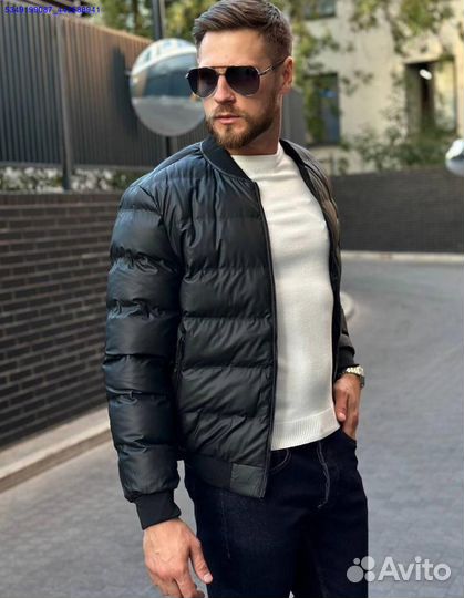 Мужской бомбер от Armani: будьте в моде