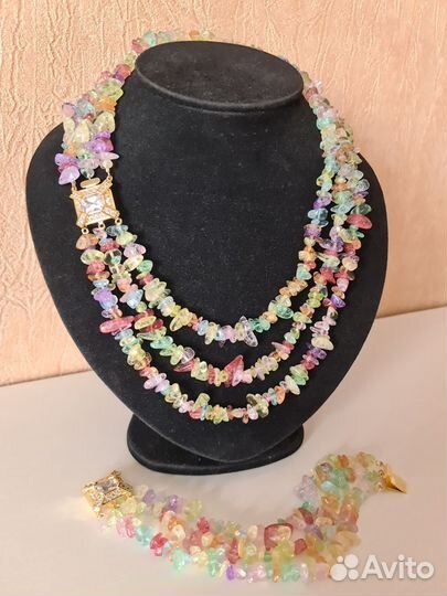 Комплект колье и бусы 