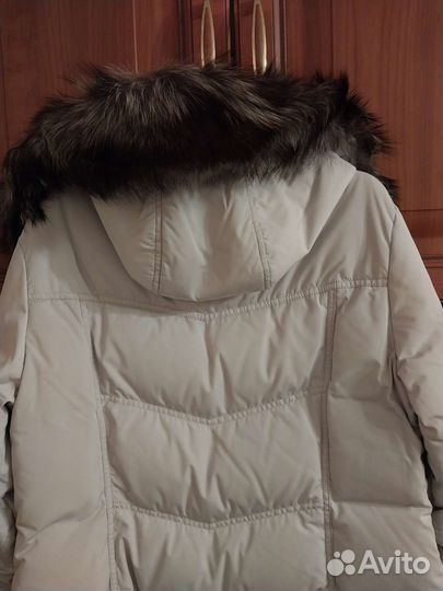 Пуховик женский р. 50
