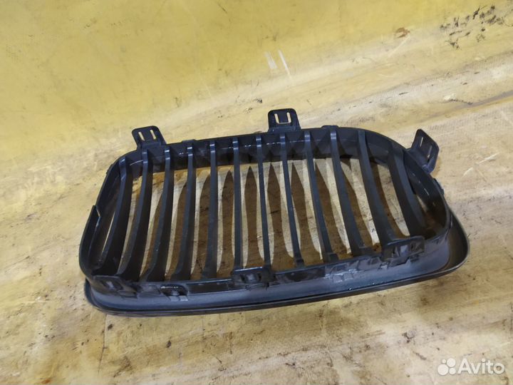 Решетка радиатора левая BMW 1-серия E82/E88 E87/E8