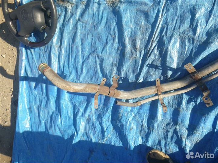 Горловина топливного бака Mitsubishi Pajero V63W