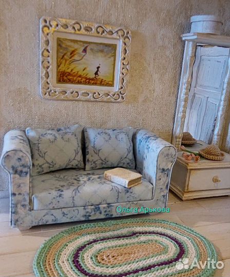 Кукольный домик с мебелью