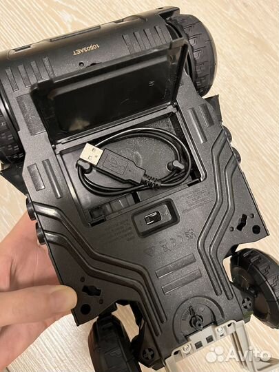 Бетмобиль на пульте управления