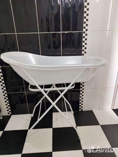 Подставка под ванну