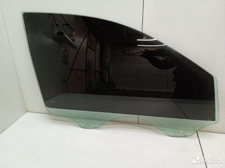 Стекло двери передней правой Volkswagen Touareg