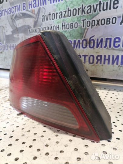 Фонарь задний левый Dodge Stratus