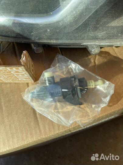 Фара передняя Renault Duster