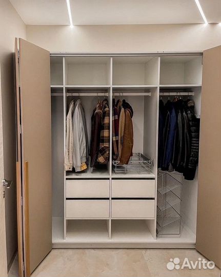 Шкаф распашной на заказ