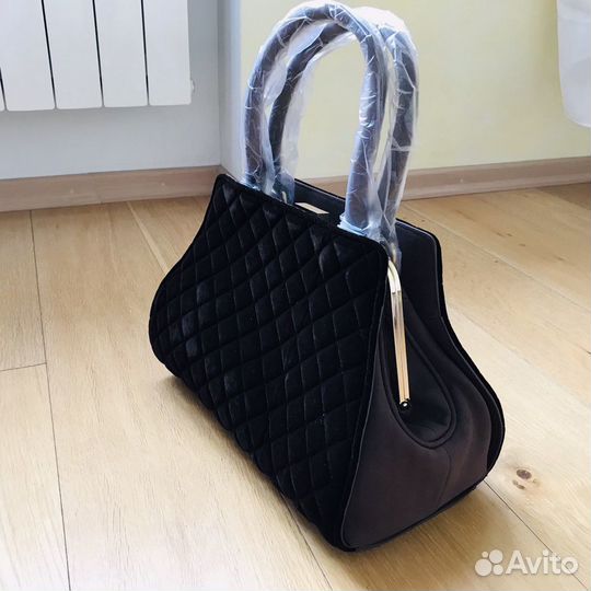 Сумки Roccobarocco Salvatore Ferragamo Furla kors