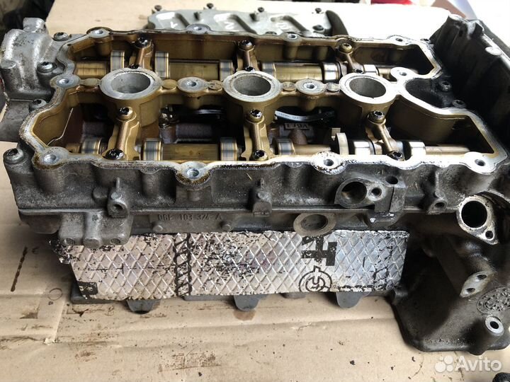 Головка блока цилиндров правая Audi A6 C6 2,4 BDW