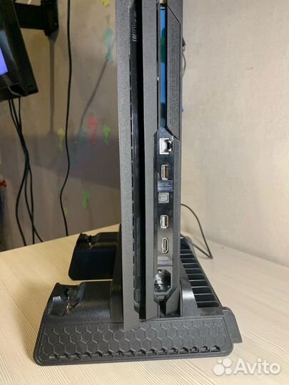 Sony playstation 4 pro 1tb