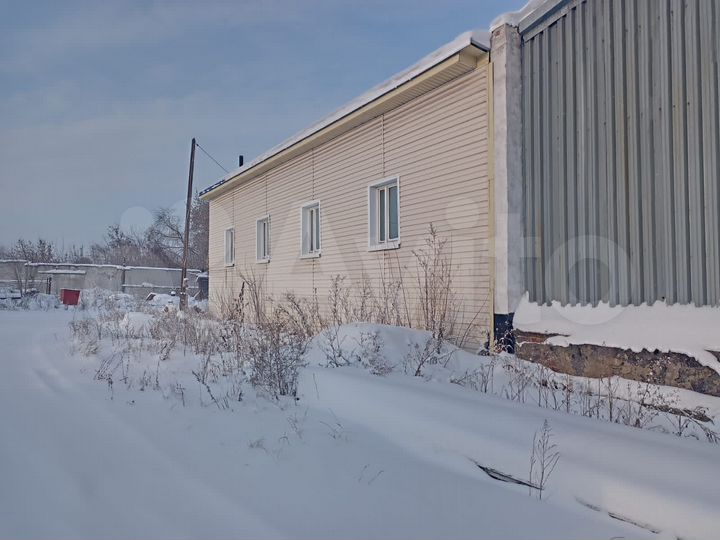 Склад, 680 м²