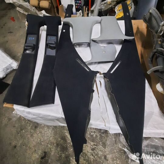 Мерседес 210 обшивка салона накладки стоек порога