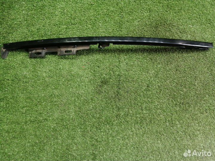 Направляющая стекла задняя правая Lexus Es 2015