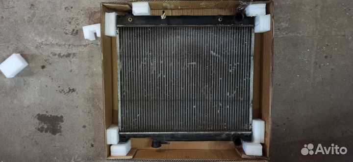 Радиатор на Сузуки Гранд Витару