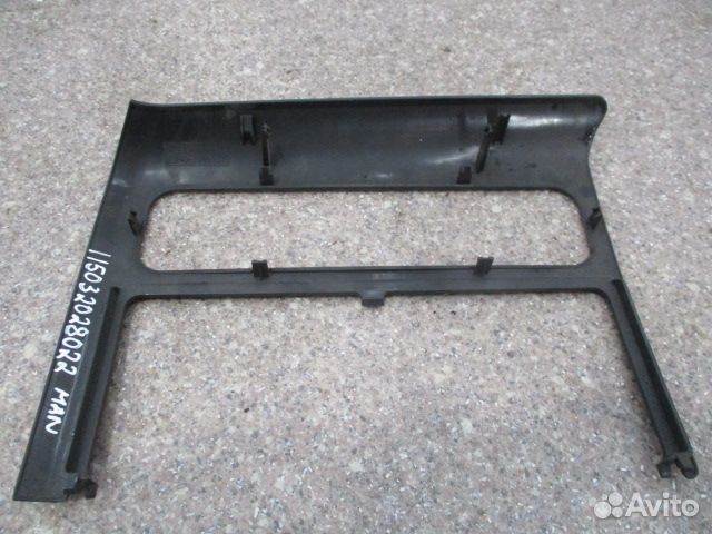 Накладка торпедо MAN 81617010239