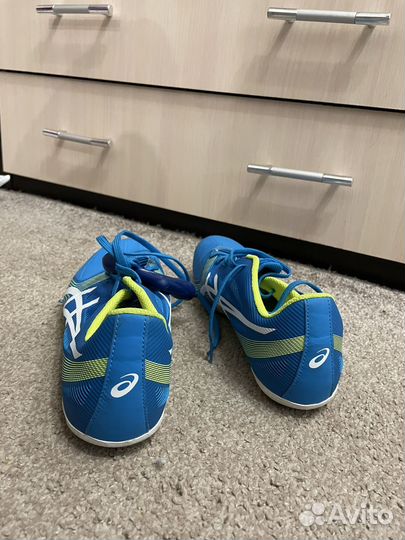 Шиповки asics hyper