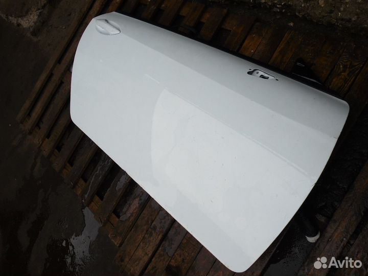 Дверь передняя правая Лексус RC белая