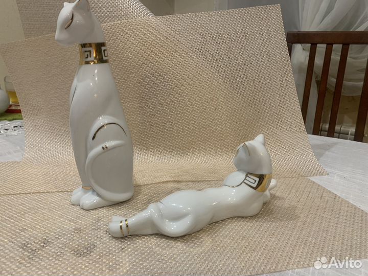 Статуэтки кошки