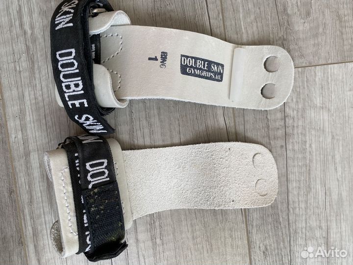 Гимнастические накладки на руки