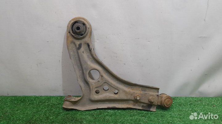 Рычаг передний правый Chevrolet Aveo T255 F14D4