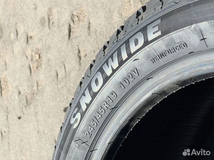 Sunwide Snowide 235/45 R17 97H