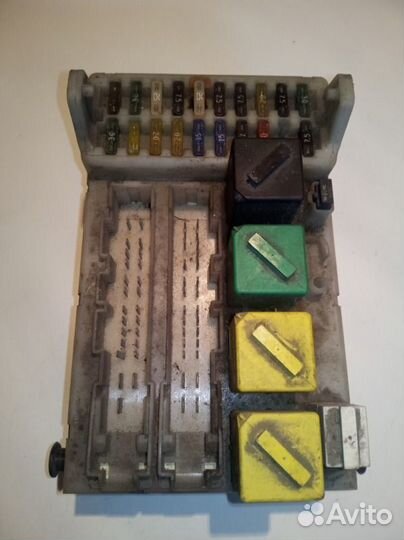 Блок предохранителей Ford Mondeo 2 универсал 2.0