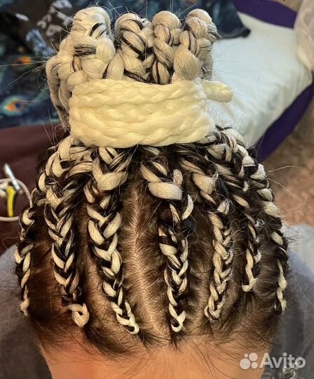 Косы с канекалоном