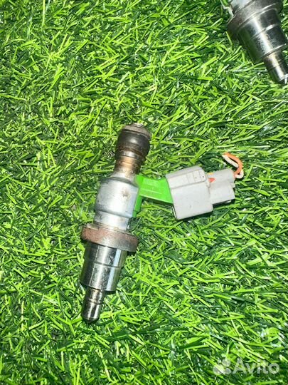 Форсунка Тойота Авенсис 1az-fse, 2az-fse