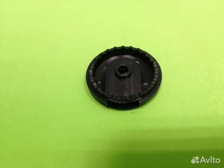 Накладка трещетки капюшона N 001