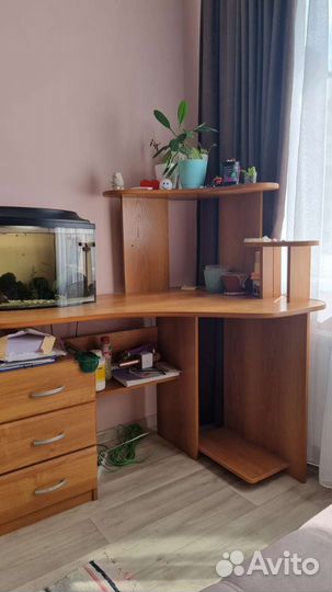 Компьютерный стол