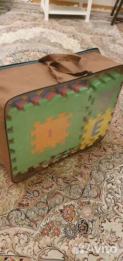 Мягкий развивающий коврик-пазл из 72