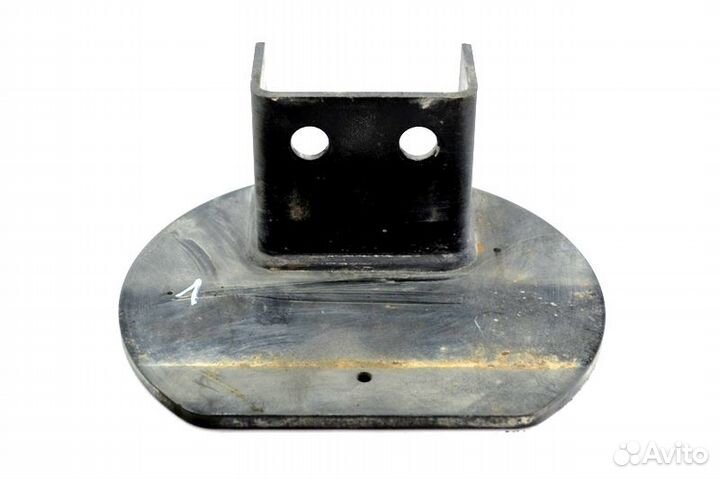 Крышка пневмобаллона вспомогательного моста, левая