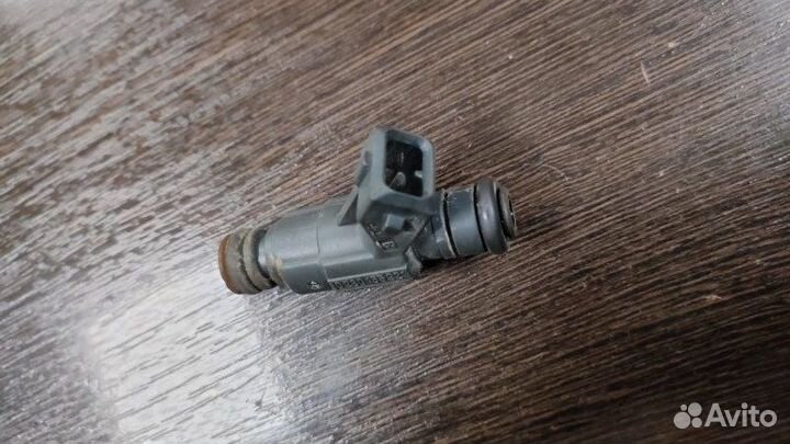 Форсунка топливная Volkswagen Touareg 1 4.2 2006