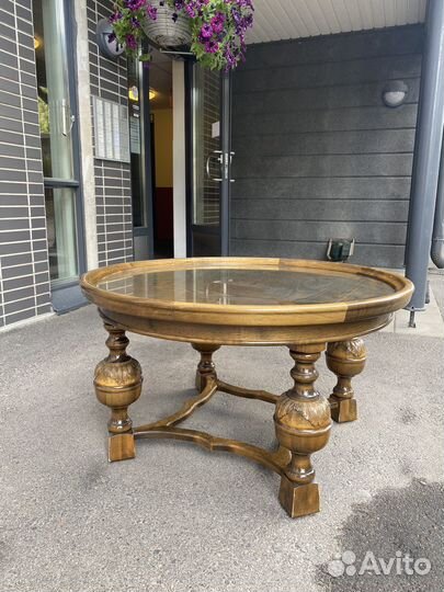 Винтажный стол