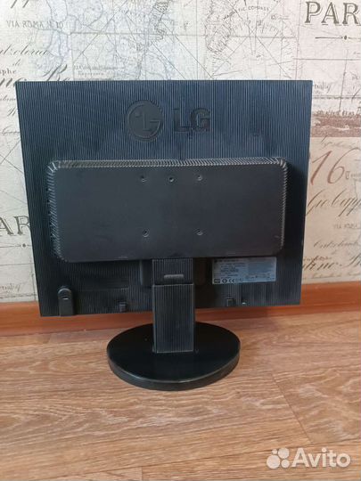 Монитор LG