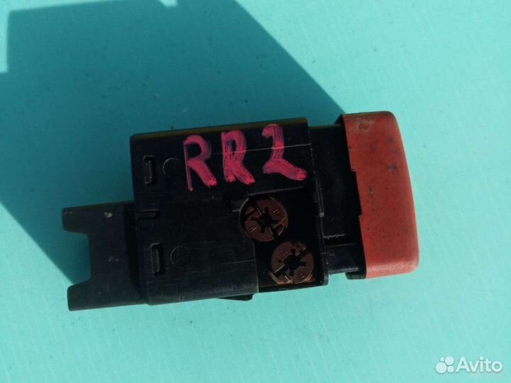 Кнопка аварийной сигнализации Land Rover Range