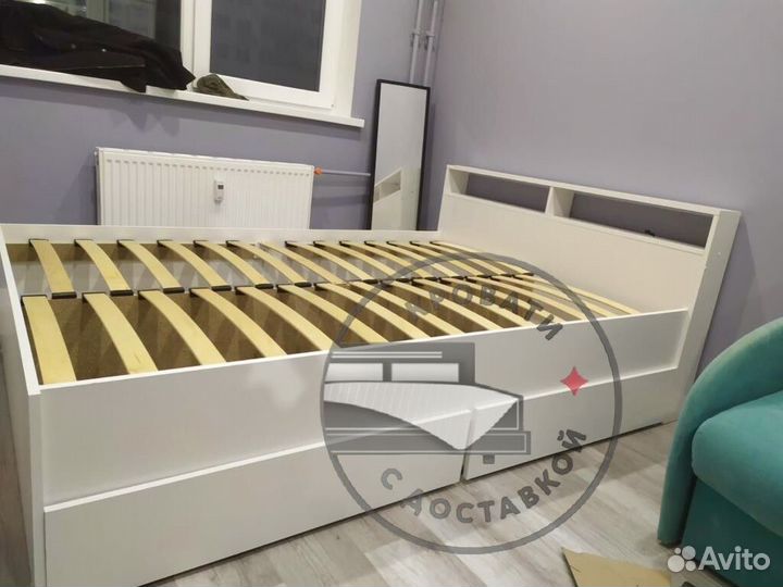 Кровать двуспальная