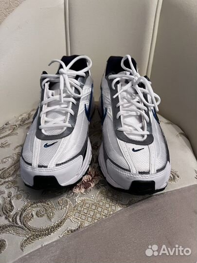 Кроссовки nike initiator