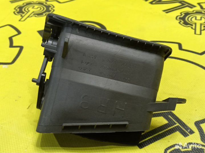 Дефлектор воздушный передний левый Toyota Windom