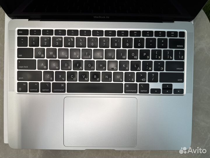 MacBook air 13 2020 m1 8gb 256gb новый на гарантии